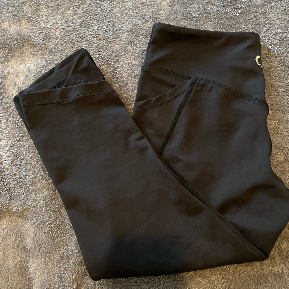 Curves N Combatboots Empower Capris- Size S